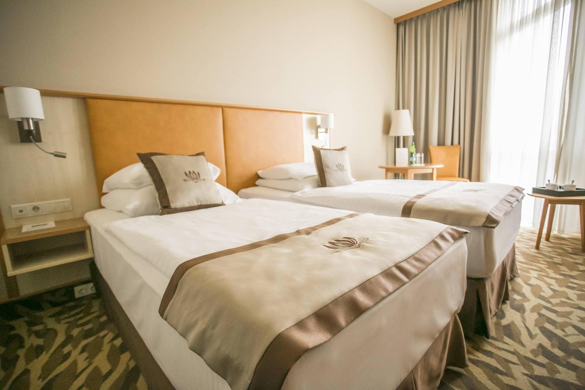 Lotus Therme Hotel&spa 5*